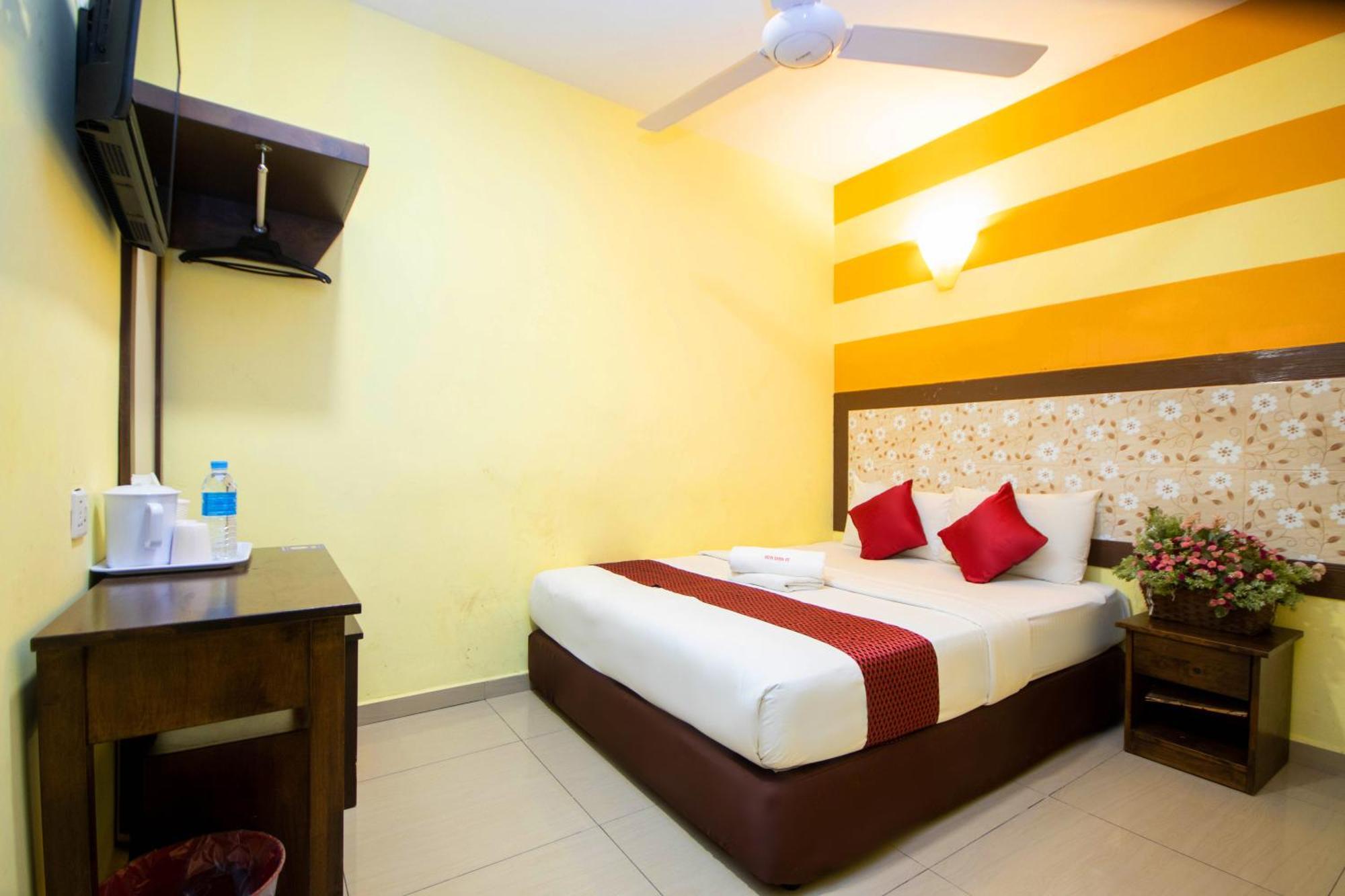 Sun Inns Permas Jaya Джохор-Бару Экстерьер фото
