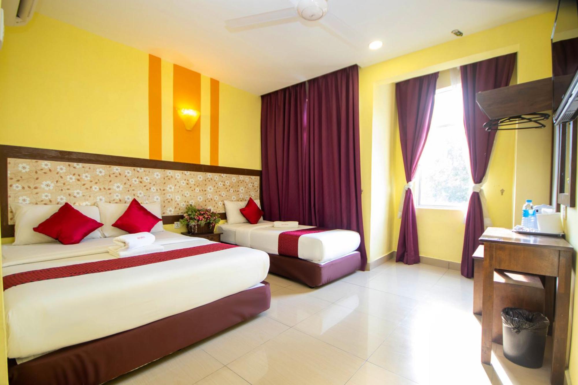 Sun Inns Permas Jaya Джохор-Бару Экстерьер фото
