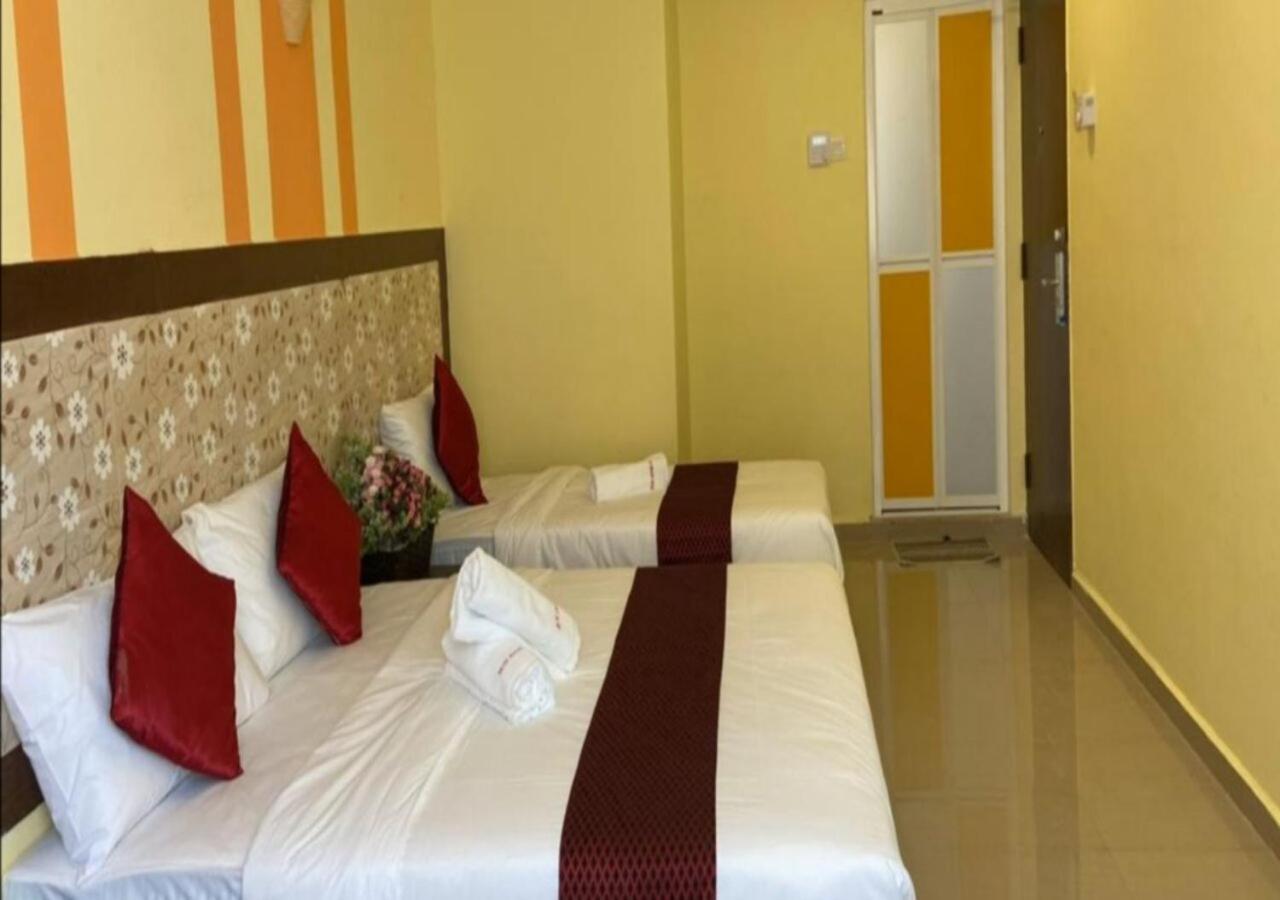 Sun Inns Permas Jaya Джохор-Бару Экстерьер фото