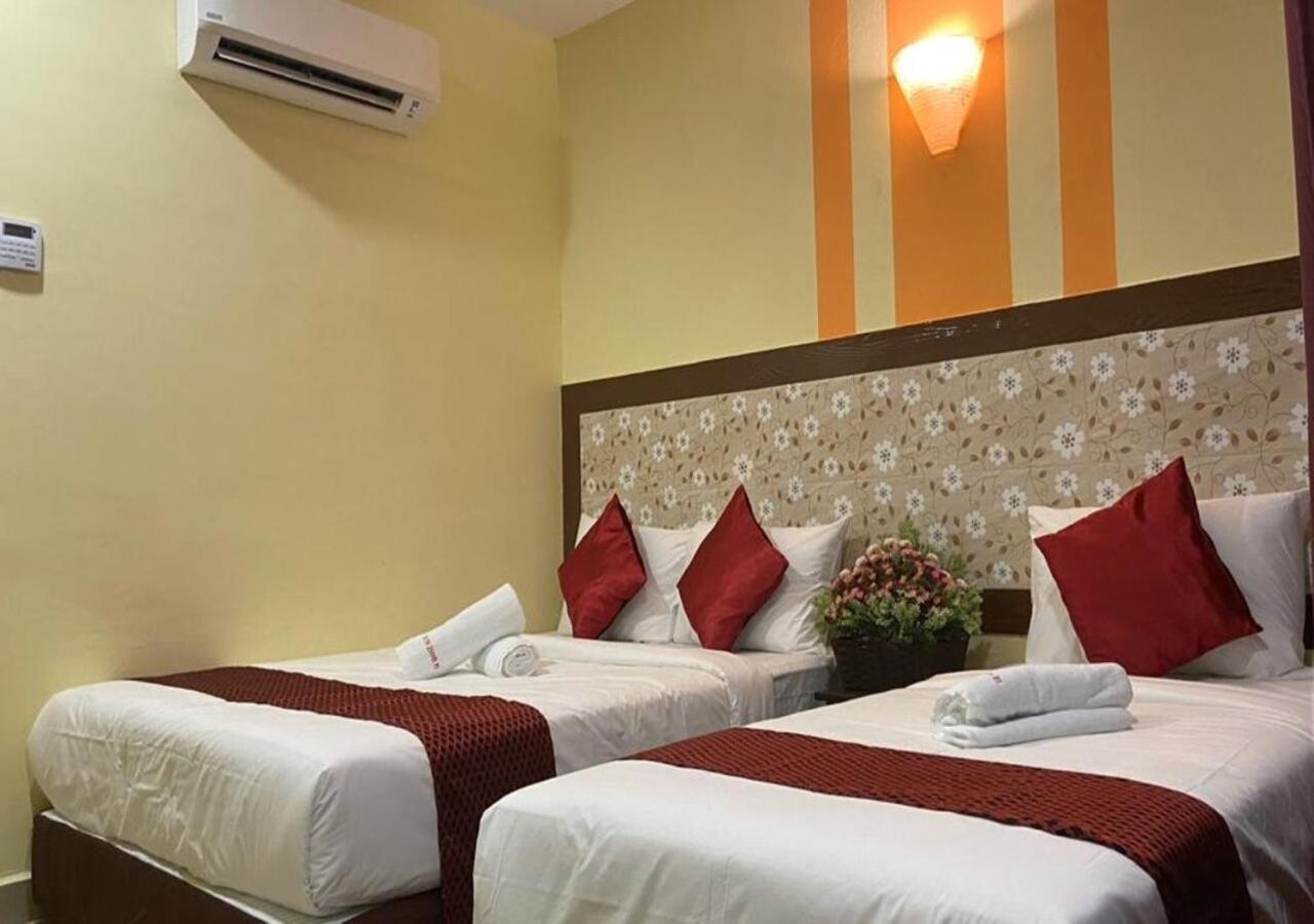 Sun Inns Permas Jaya Джохор-Бару Экстерьер фото