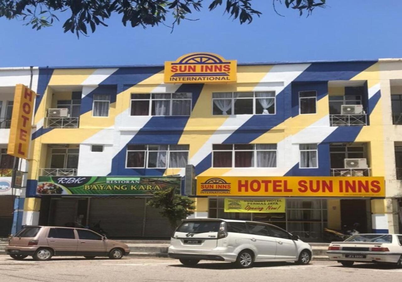 Sun Inns Permas Jaya Джохор-Бару Экстерьер фото